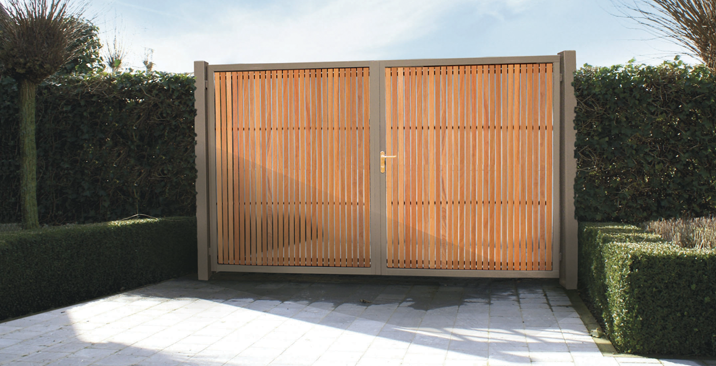Poorten met metalen frame Poorten met metalen frame